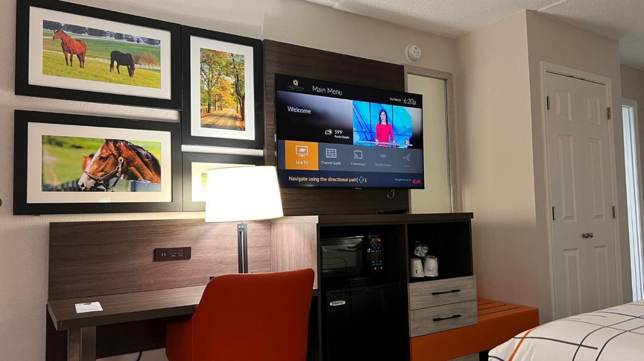 La Quinta Inn Lexington-Horse Park Екстериор снимка