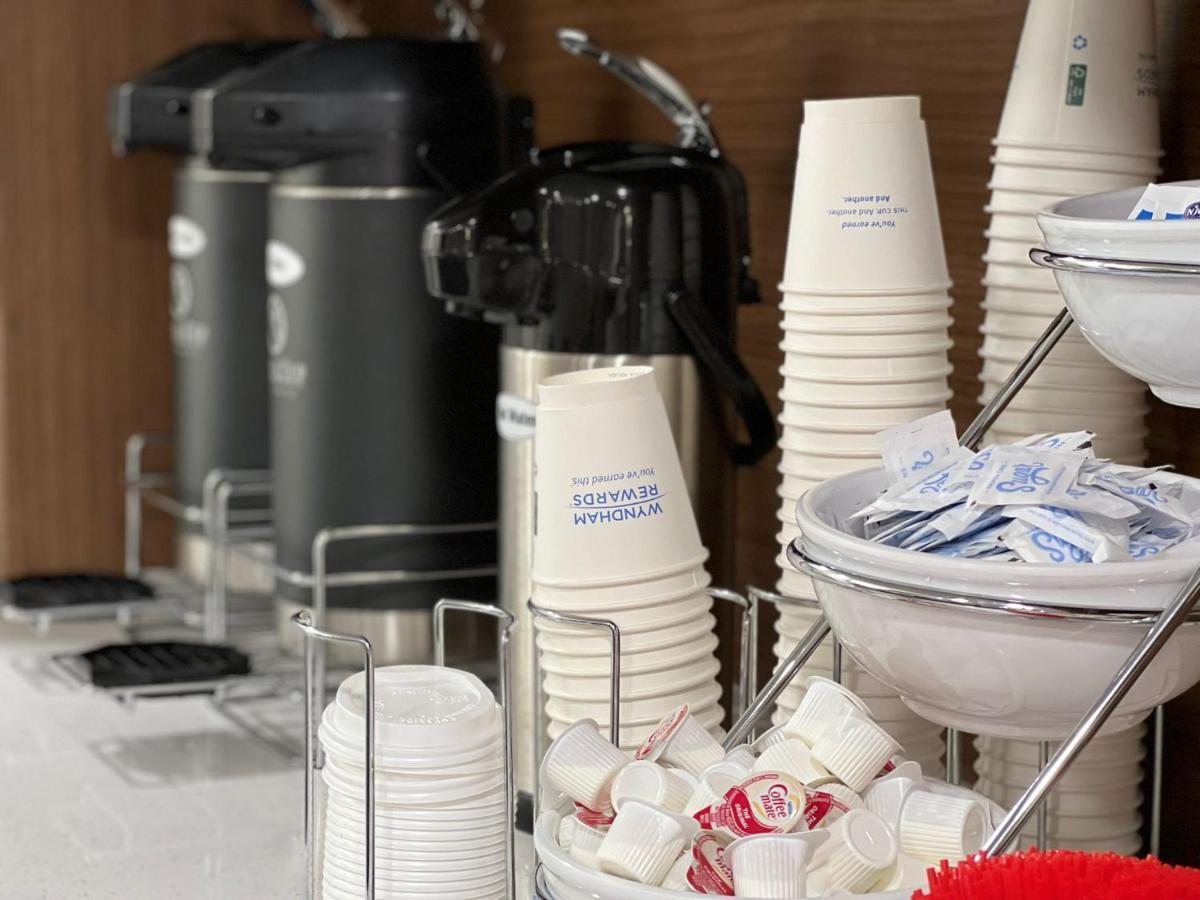 La Quinta Inn Lexington-Horse Park Екстериор снимка