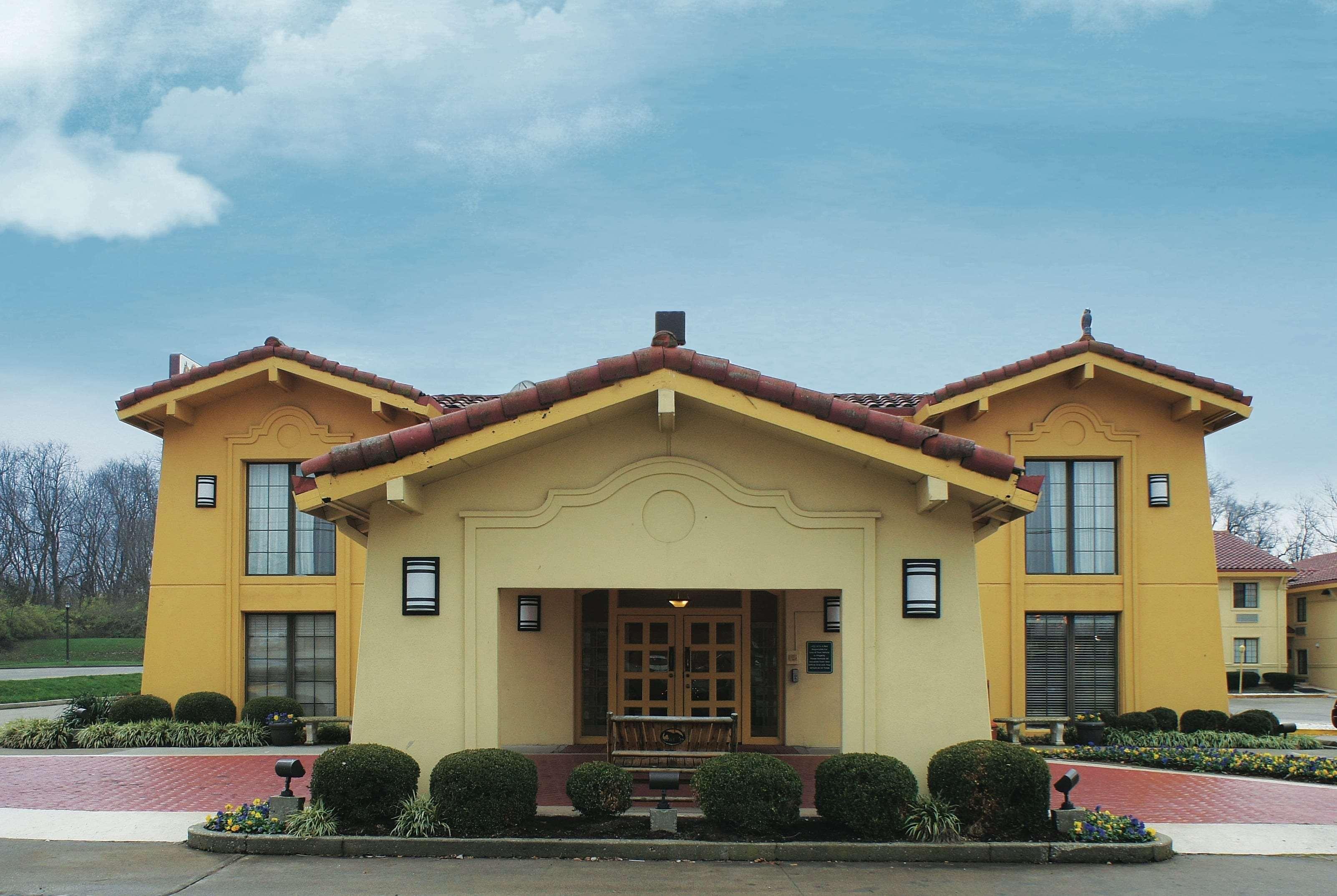 La Quinta Inn Lexington-Horse Park Екстериор снимка